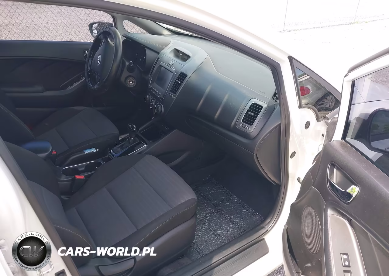 2017 Kia Forte S VIN:3KPFL4A77HE121020 - 5