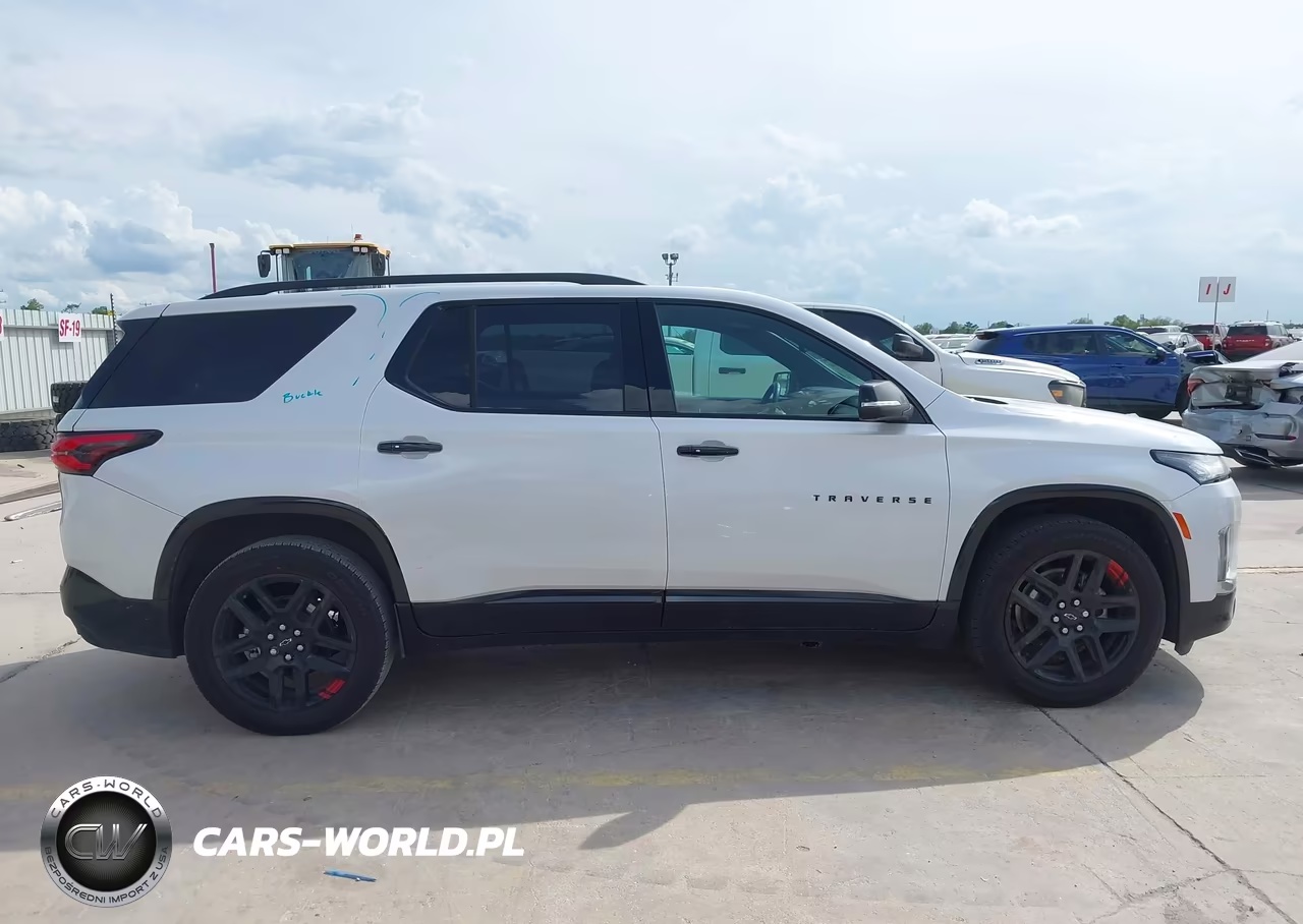 2023 Chevrolet Traverse Fwd Premier VIN:1GNERKKW7PJ318606 - 13