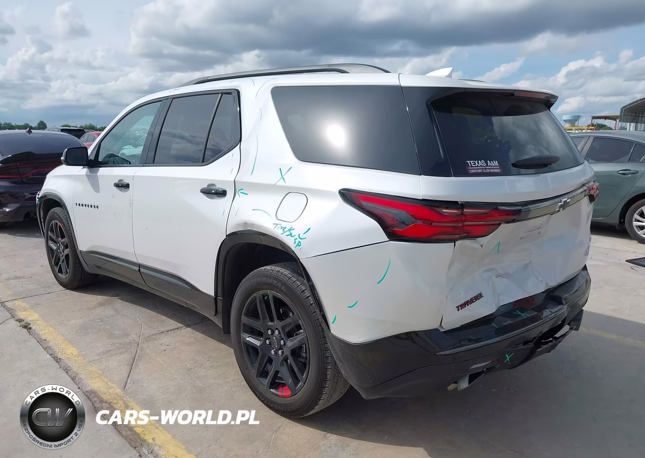 2023 Chevrolet Traverse Fwd Premier VIN:1GNERKKW7PJ318606 - 3