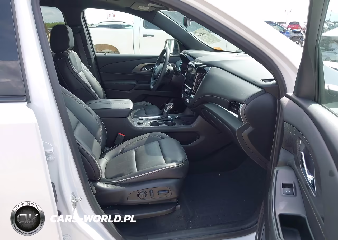 2023 Chevrolet Traverse Fwd Premier VIN:1GNERKKW7PJ318606 - 5
