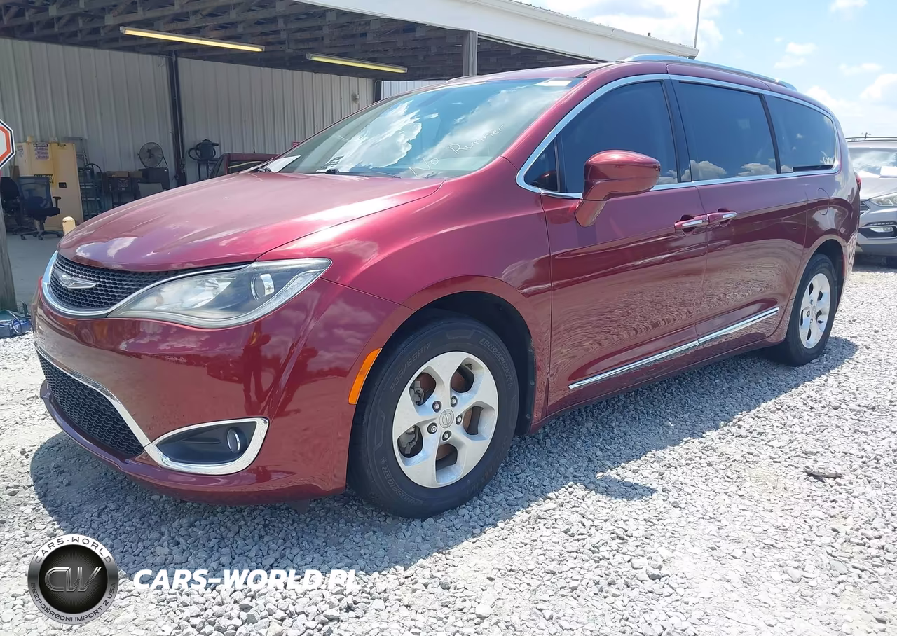 2017 Chrysler Pacifica Touring-L Plus VIN:2C4RC1EG6HR704618 - 2