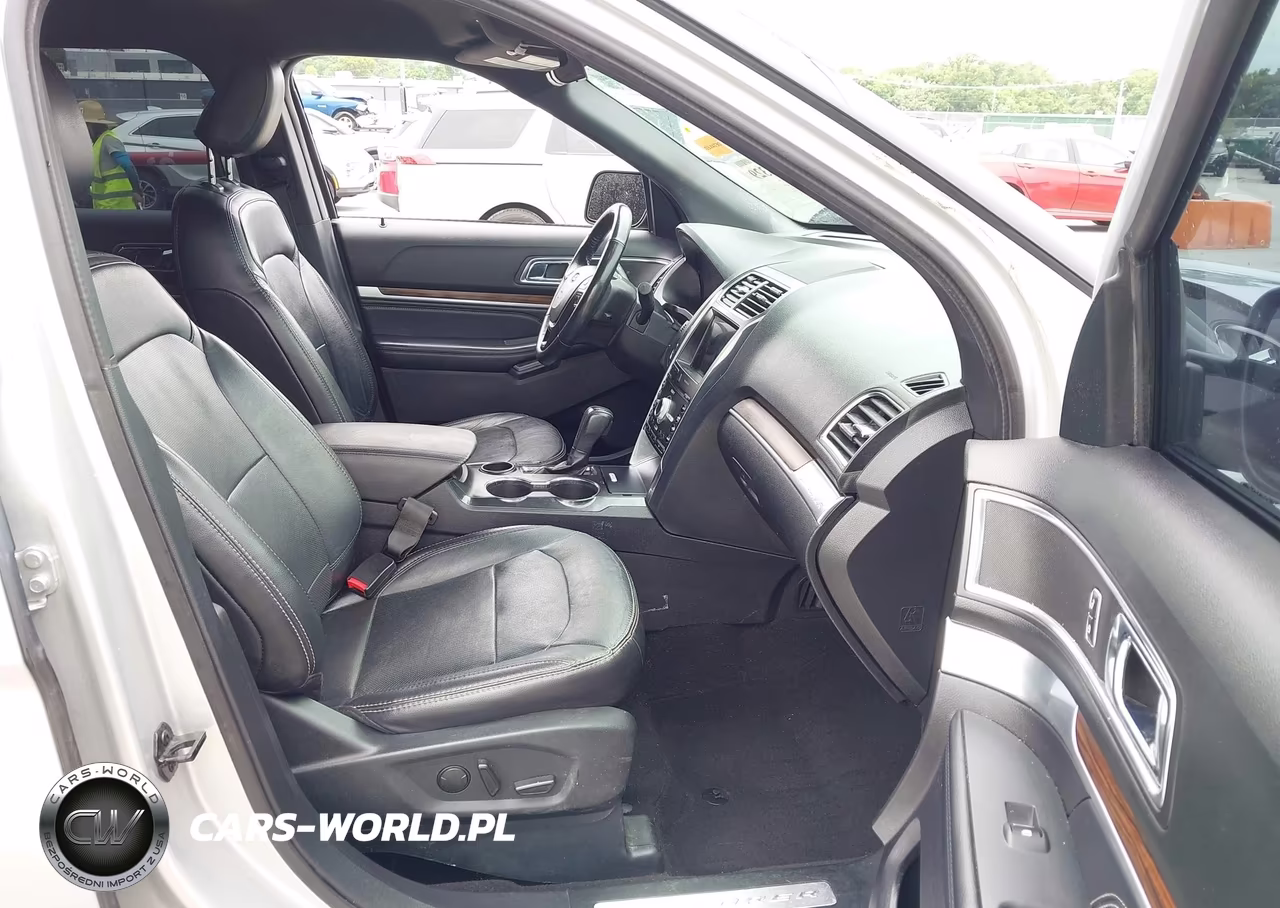 2019 Ford Explorer Limited VIN:1FM5K7F89KGB21914 - 5