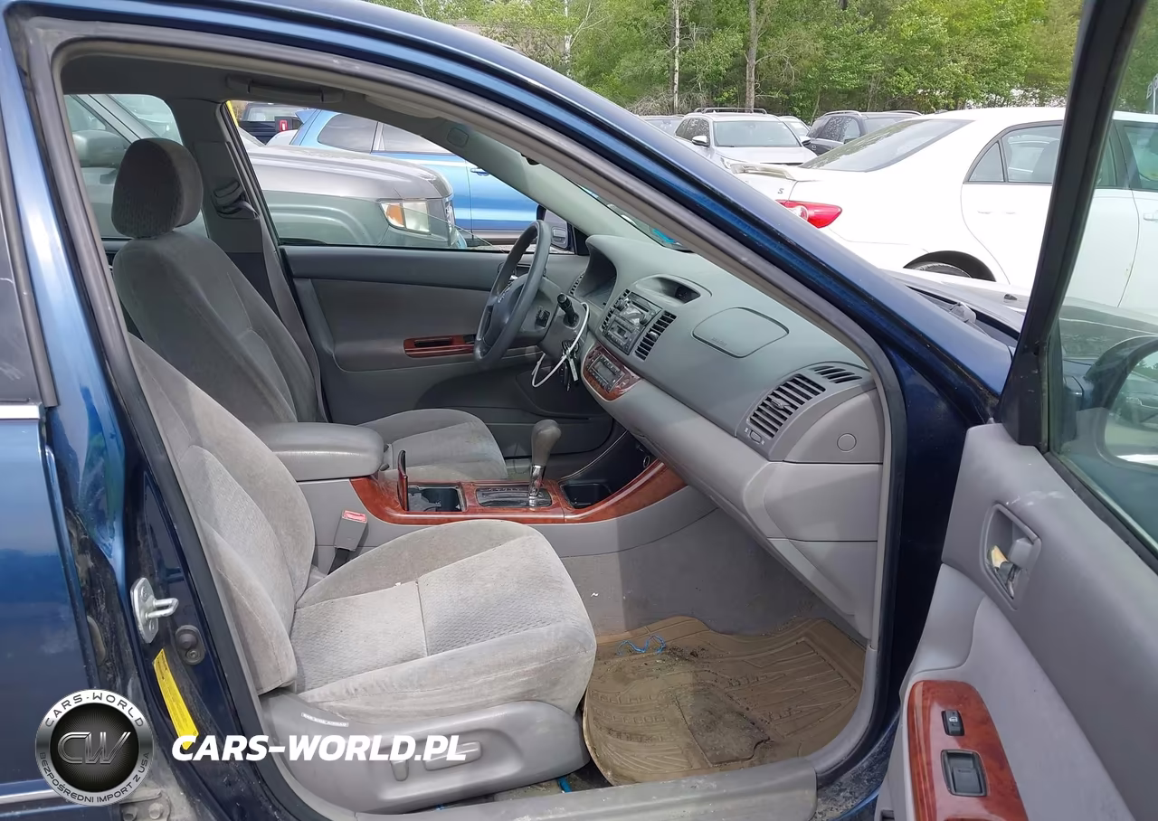 2002 Toyota Camry Xle VIN:4T1BE30K02U503323 - 5
