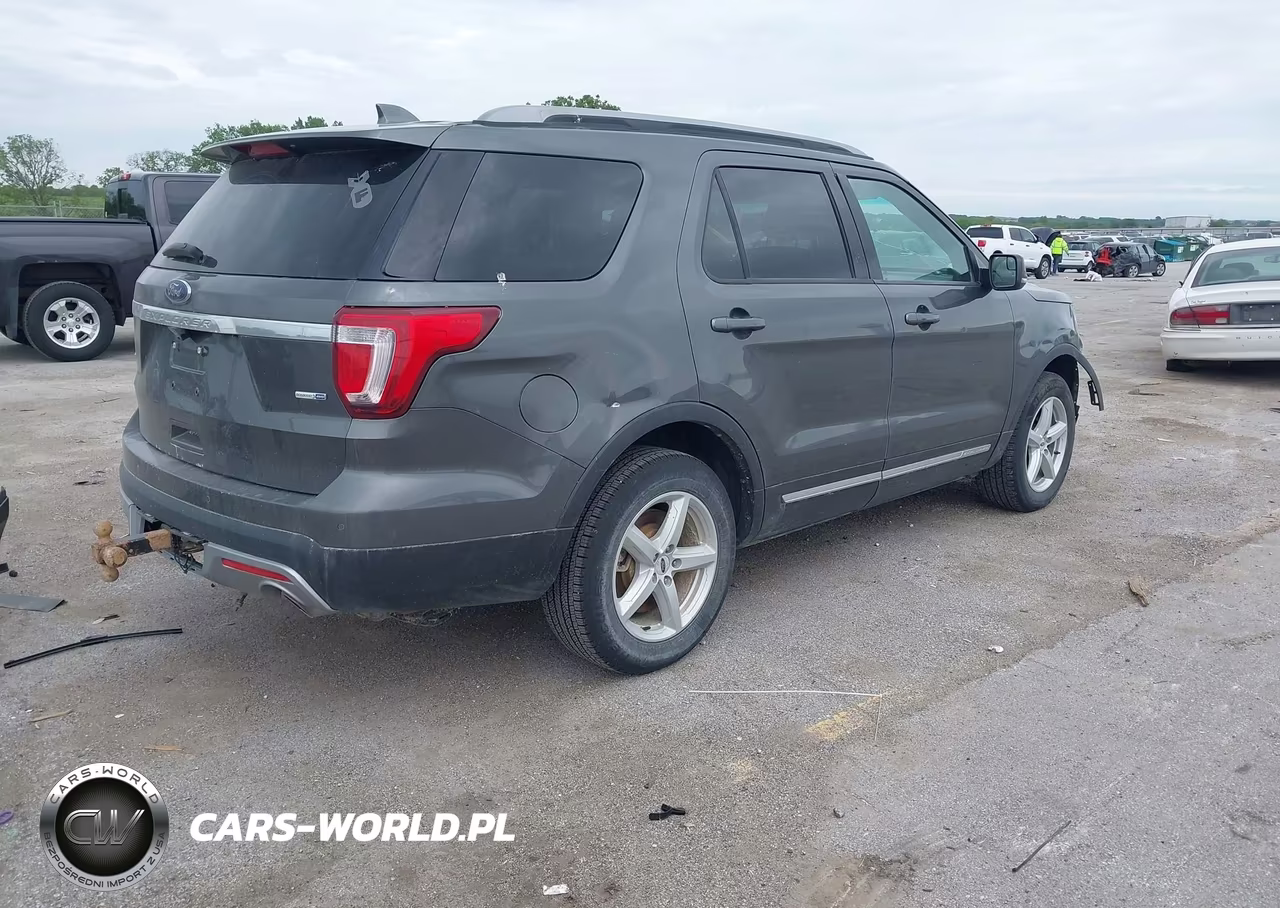 2016 Ford Explorer Xlt VIN:1FM5K8DH1GGC34174 - 4