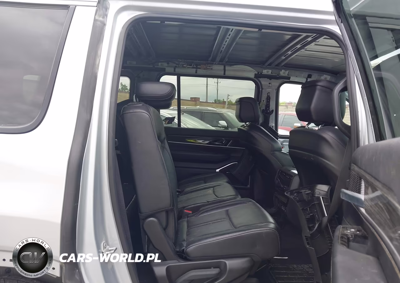 2022 Jeep Wagoneer Series Ii 4X4 VIN:1C4SJVBT4NS182646 - 8
