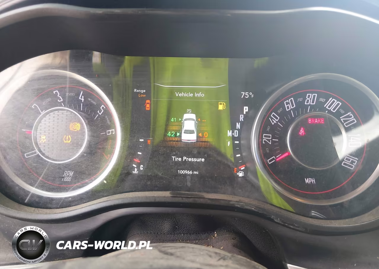 2015 Dodge Challenger Sxt VIN:2C3CDZAGXFH873605 - 7