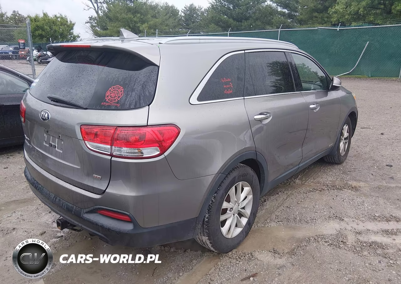 2016 Kia Sorento 2.4L Lx VIN:5XYPGDA3XGG041427 - 4