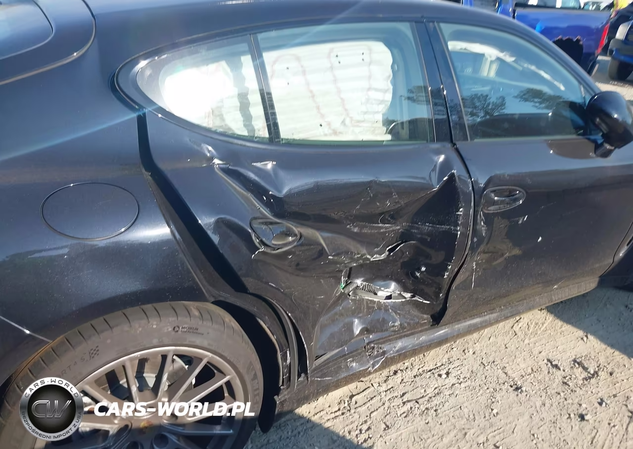 2016 Porsche Panamera 4 VIN:WP0AA2A74GL000164 - 6