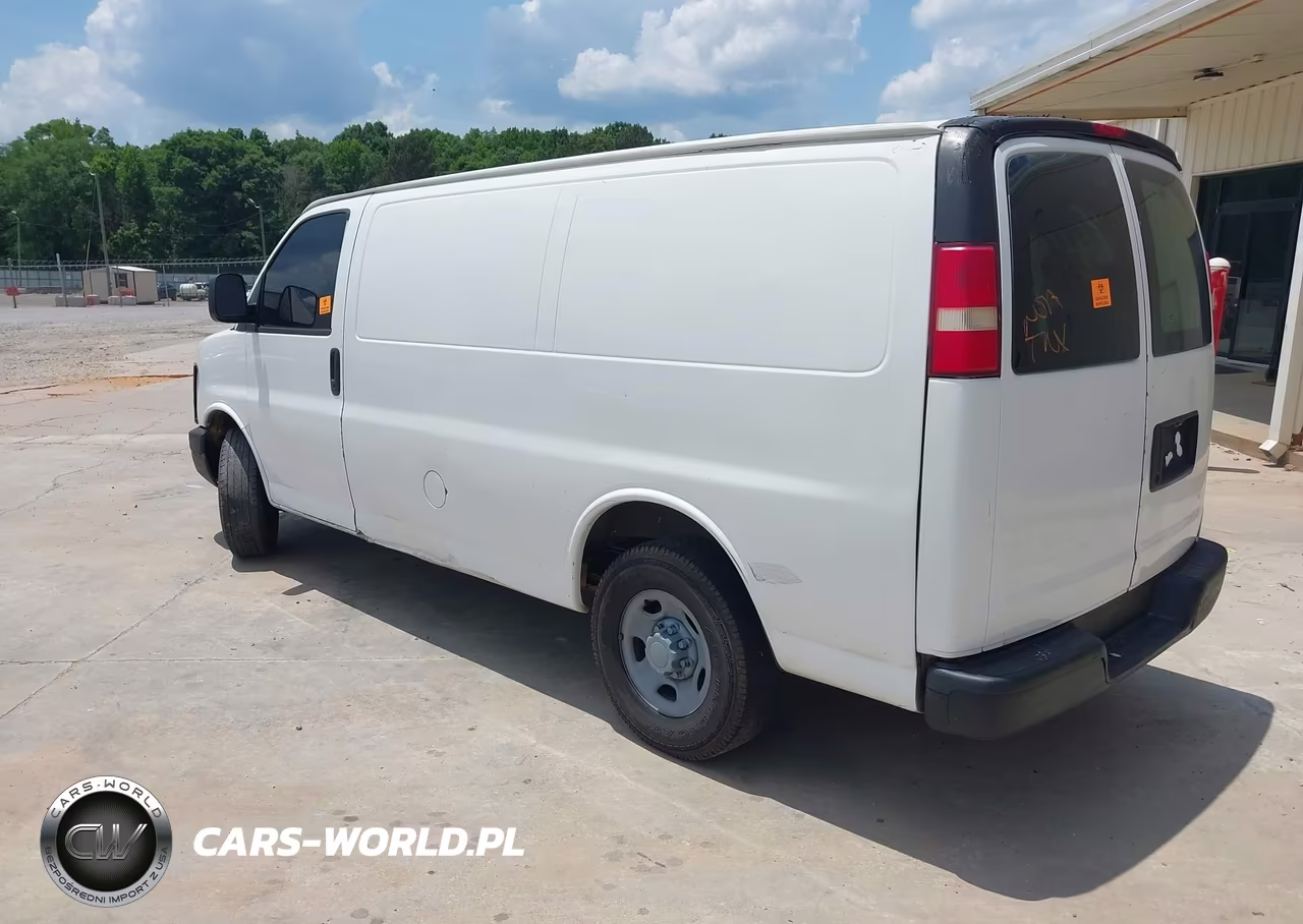 2007 Chevrolet Express Work Van VIN:1GCGG25V371225690 - 3