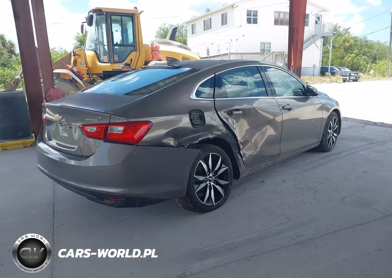 2018 Chevrolet Malibu Lt VIN:1G1ZD5ST3JF102335 - 4