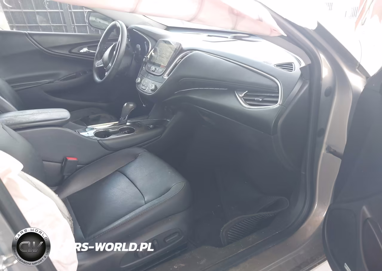 2018 Chevrolet Malibu Lt VIN:1G1ZD5ST3JF102335 - 5