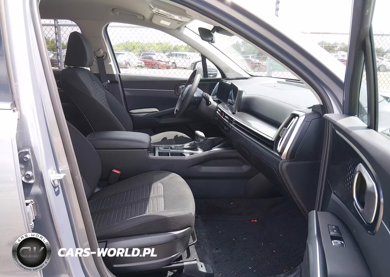 2025 Kia Sorento Lx VIN:5XYRG4JC2SG400299 - 5