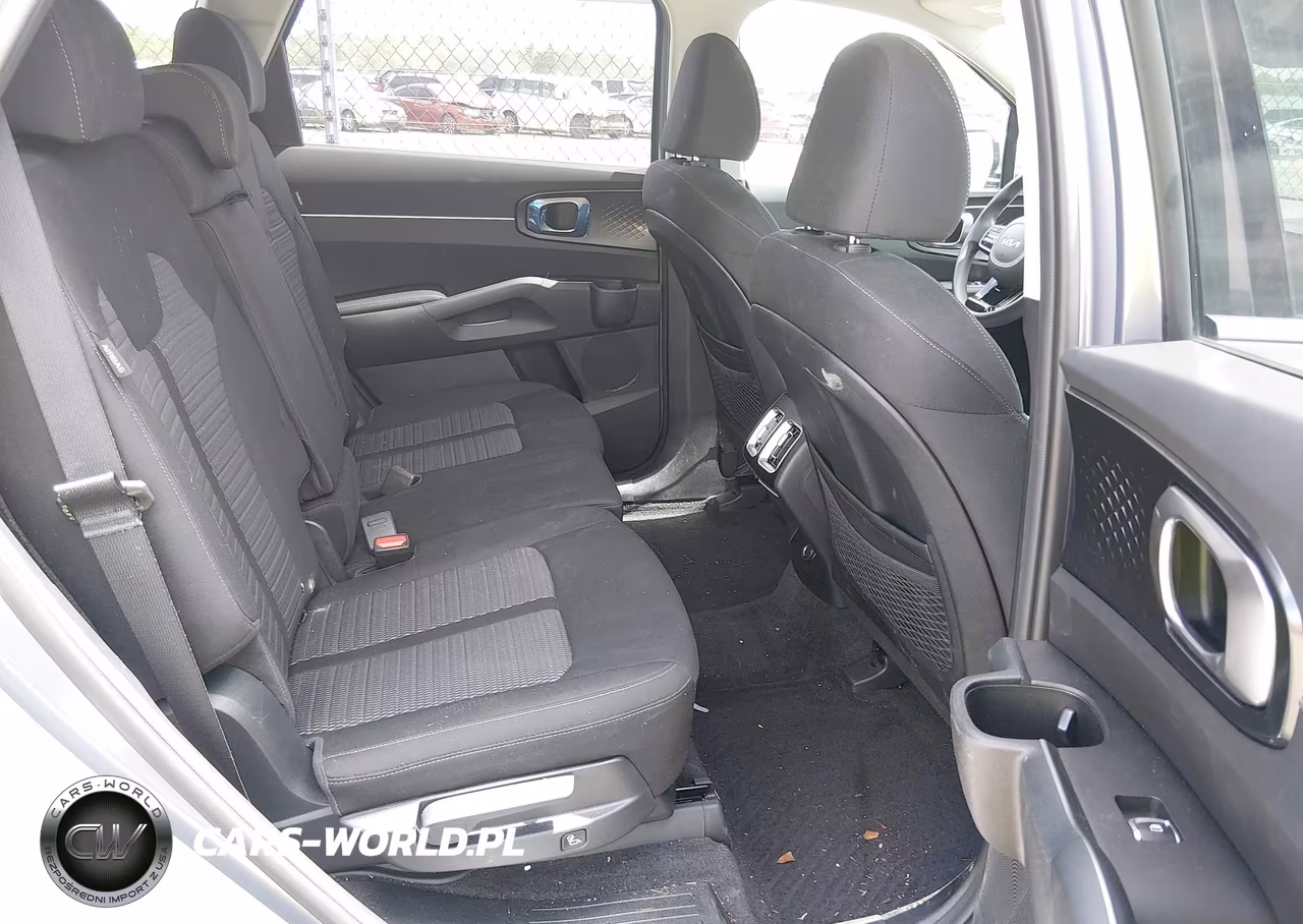 2025 Kia Sorento Lx VIN:5XYRG4JC2SG400299 - 8