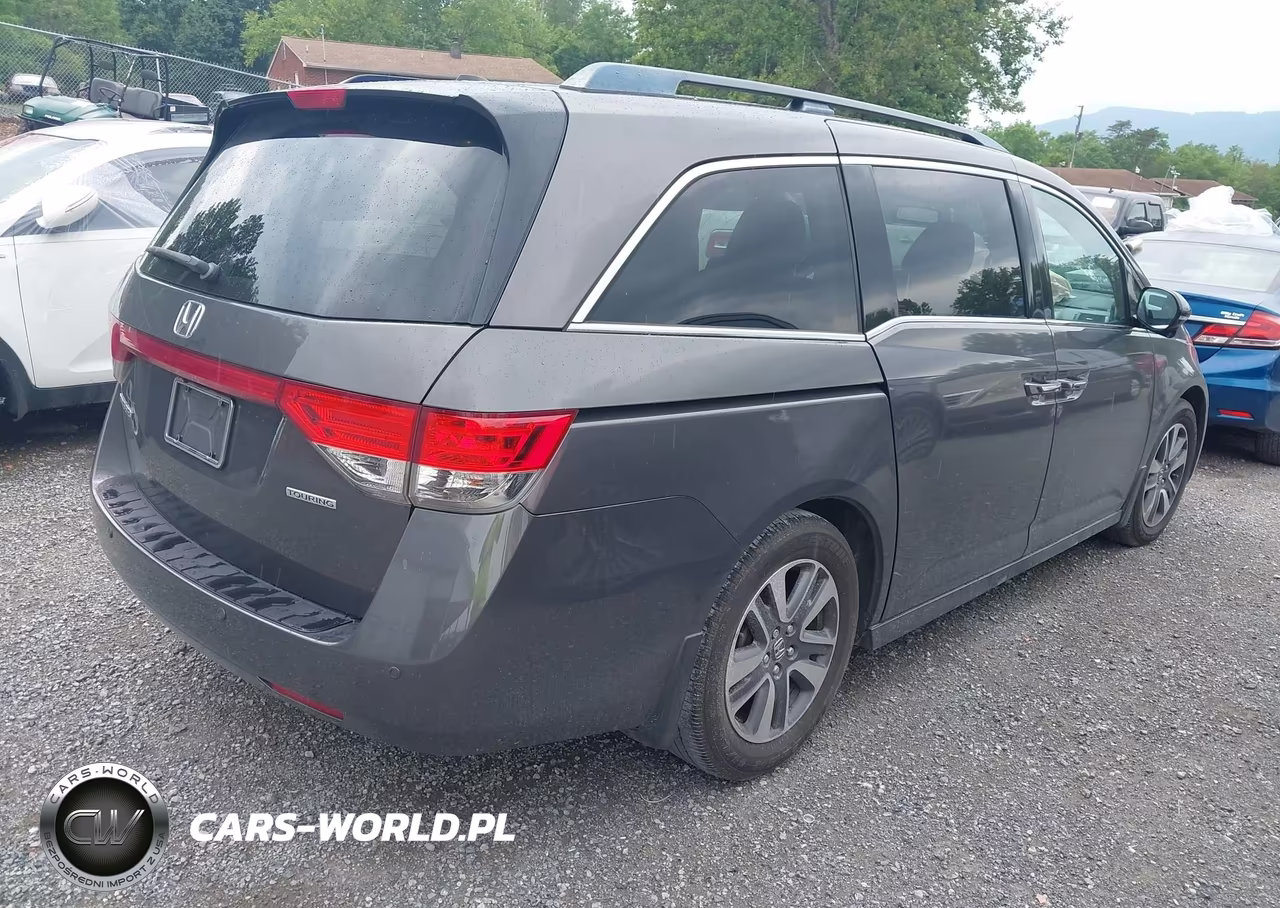 2015 Honda Odyssey Touring-Touring Elite VIN:5FNRL5H97FB035790 - 4