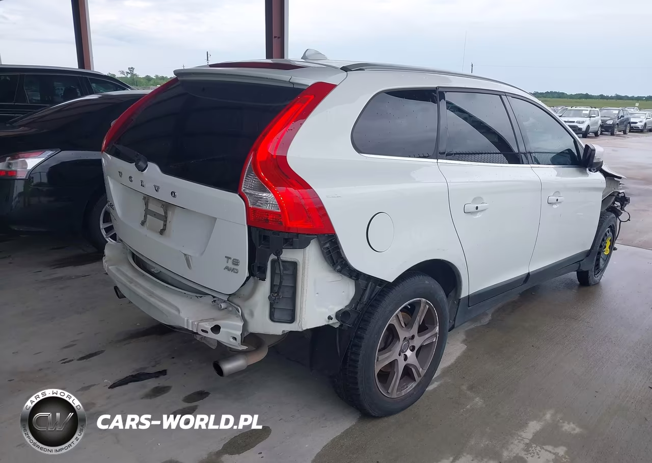 2011 Volvo Xc60 T6-T6 R-Design VIN:YV4902DZXB2150083 - 4