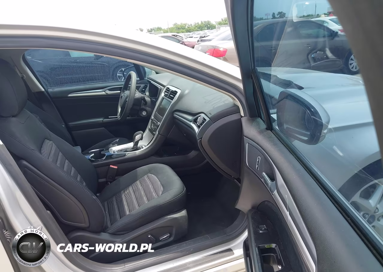 2016 Ford Fusion Se VIN:3FA6P0H77GR126105 - 5