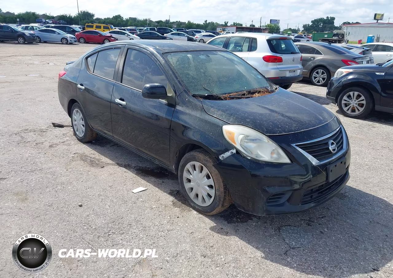2014 Nissan Versa 1.6 Sv – zdjęcie 1 z 12