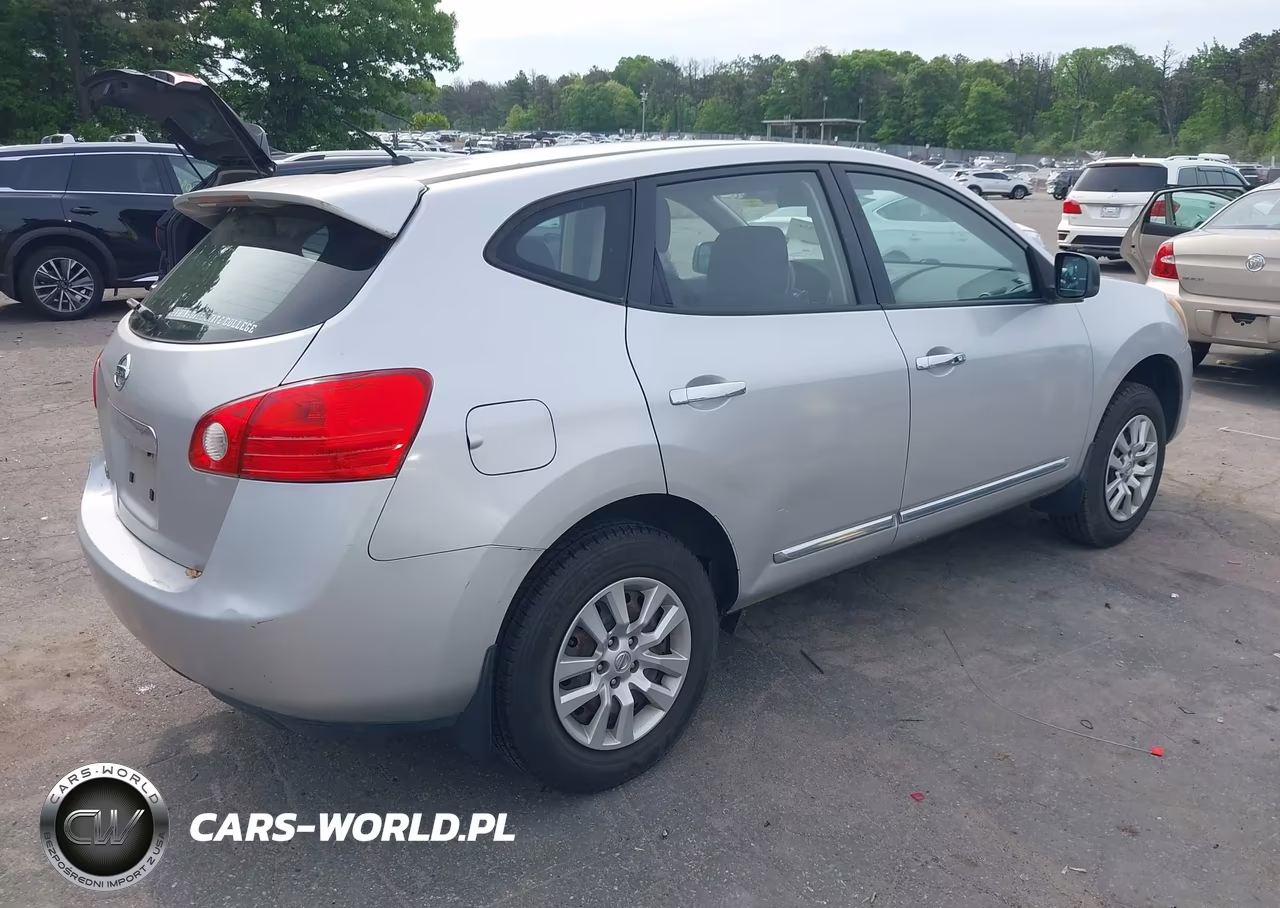 2011 Nissan Rogue S VIN:JN8AS5MTXBW563304 - 4