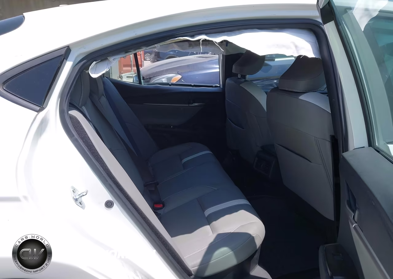 2025 Toyota Camry Se VIN:4T1DAACK1SU092874 - 8