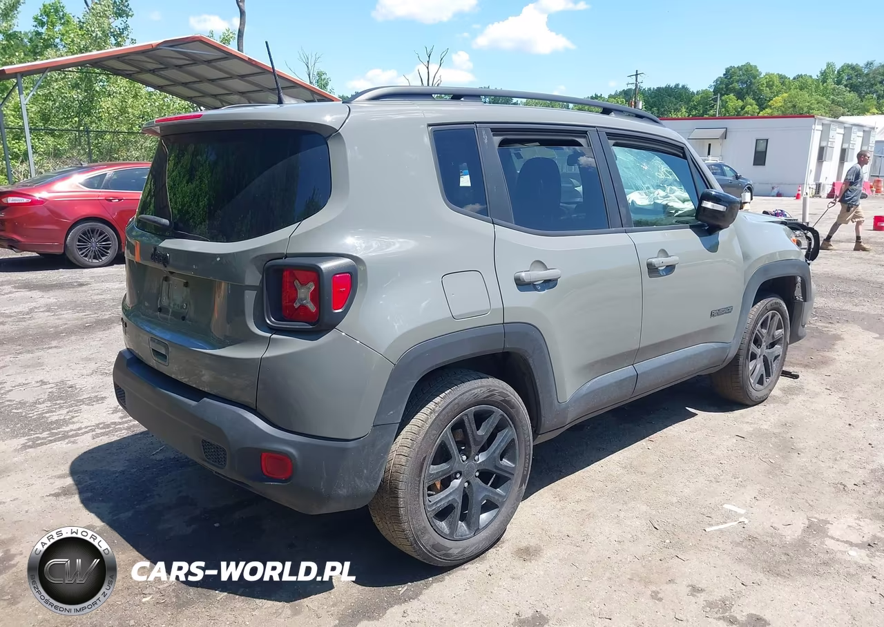 2022 Jeep Renegade Altitude 4X4 VIN:ZACNJDE14NPN91153 - 4