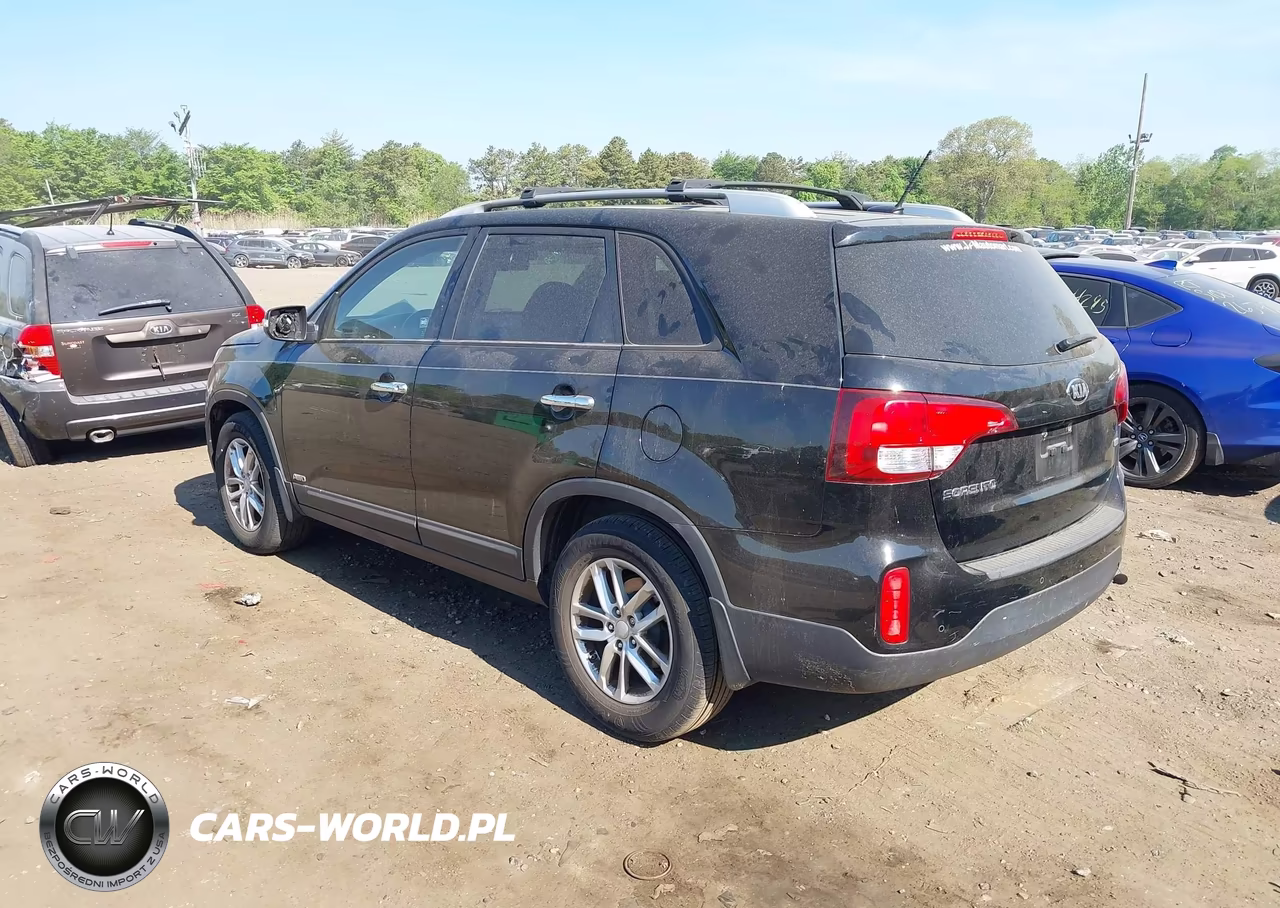 2015 Kia Sorento Lx VIN:5XYKTCA61FG608049 - 3