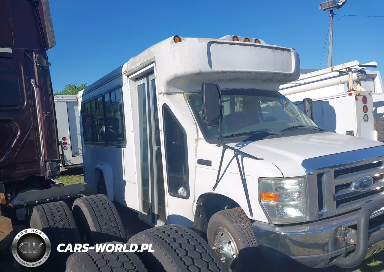 2008 Ford E-350 Cutaway VIN:1FD3E35L78DA85101 - 13