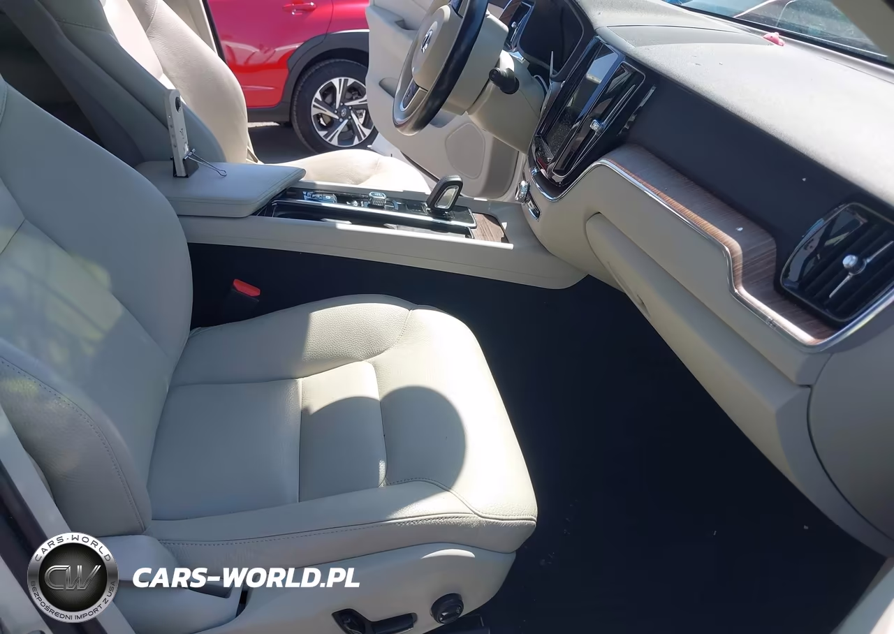 2021 Volvo Xc60 Recharge Plug-In Hybrid T8 Inscription Expression VIN:YV4BR0DK8M1759647 - 5