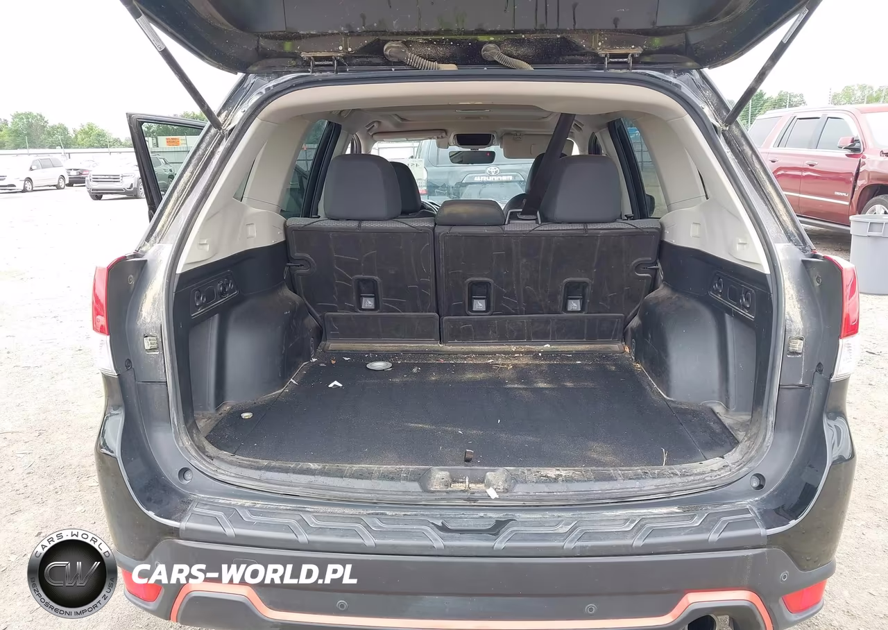 2019 Subaru Forester Sport VIN:JF2SKAKC0KH478733 - 17