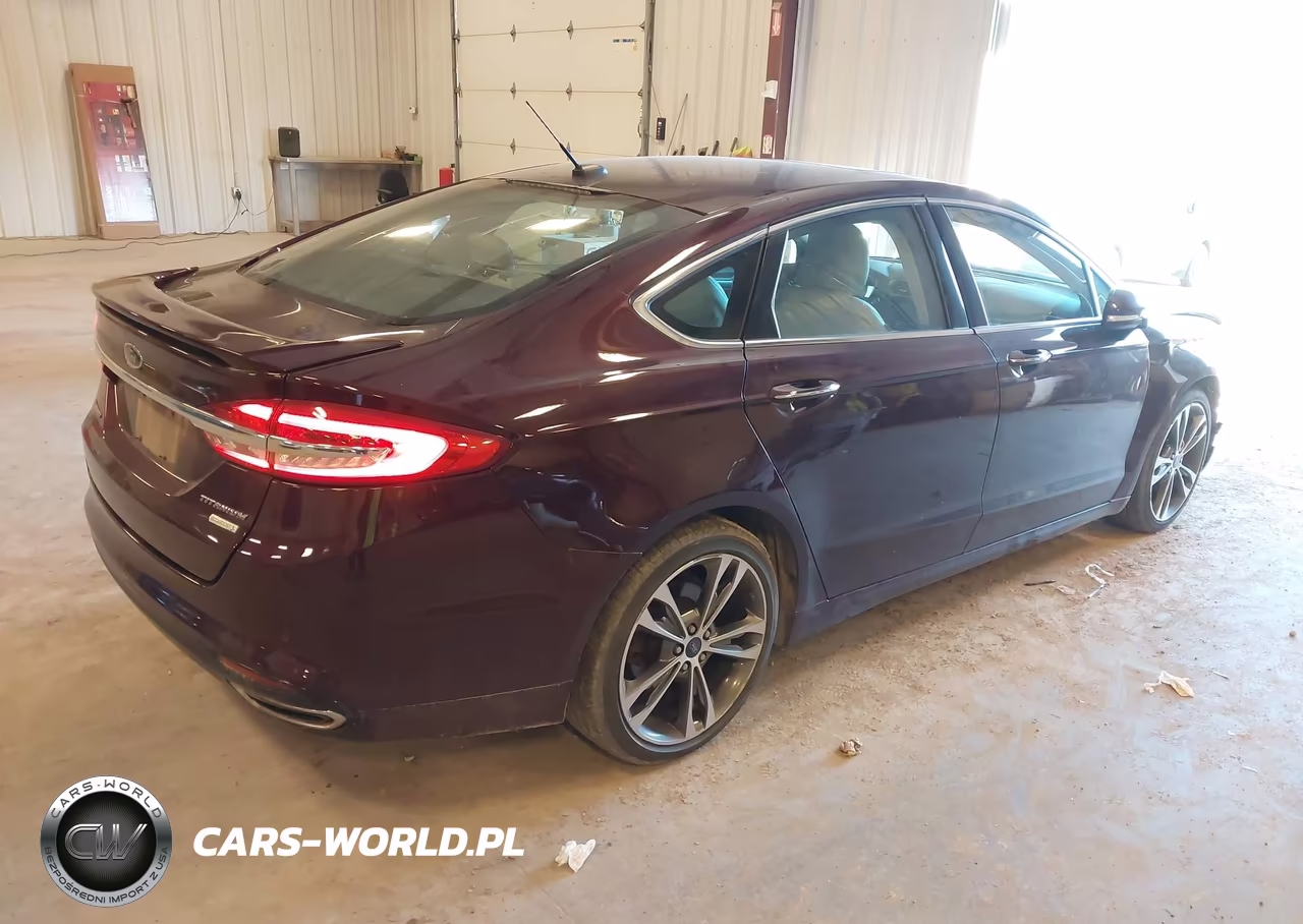 2017 Ford Fusion Titanium VIN:3FA6P0K92HR194615 - 4