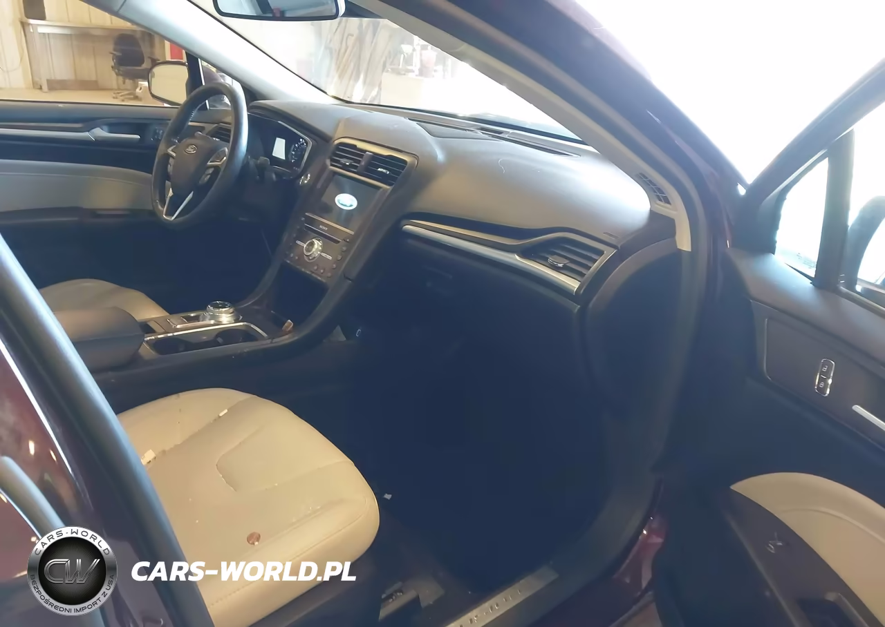 2017 Ford Fusion Titanium VIN:3FA6P0K92HR194615 - 5