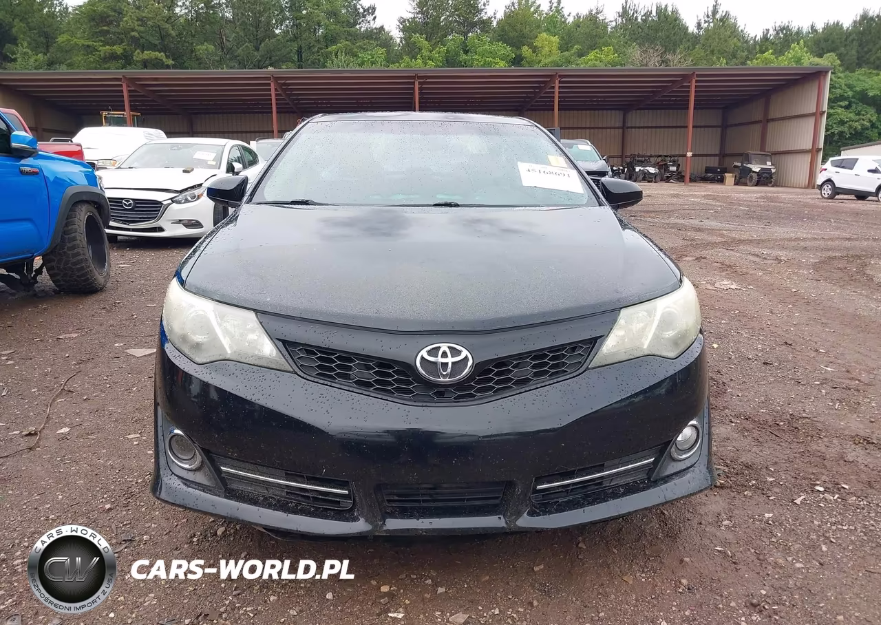 2014 Toyota Camry Se Sport VIN:4T1BF1FK0EU845058 - 12