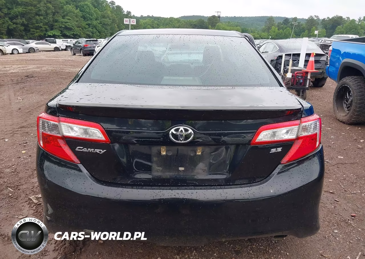 2014 Toyota Camry Se Sport VIN:4T1BF1FK0EU845058 - 16