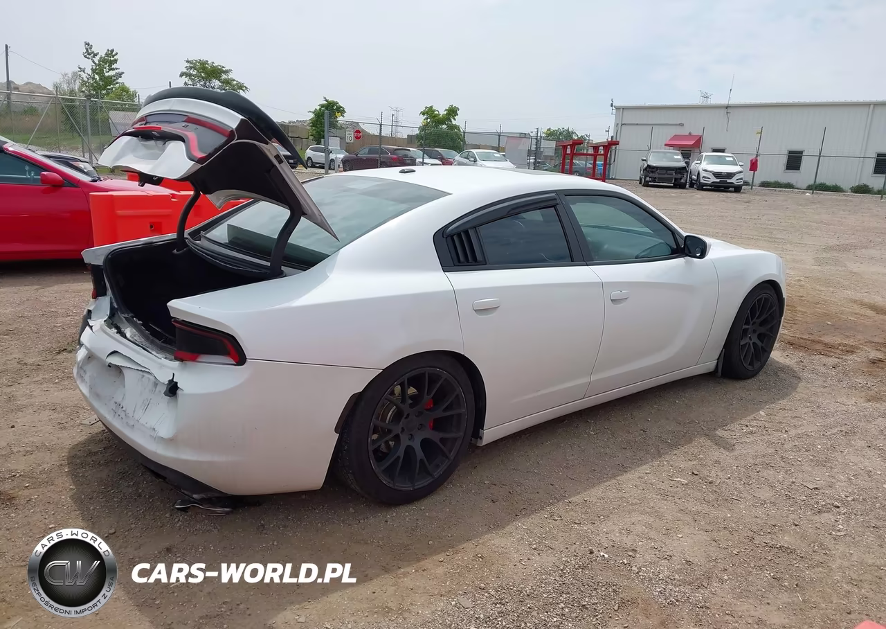 2016 Dodge Charger Sxt VIN:2C3CDXHG9GH240816 - 4