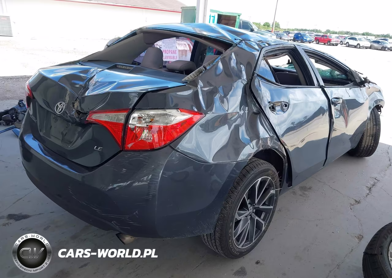 2015 Toyota Corolla Le VIN:2T1BURHE7FC350239 - 4