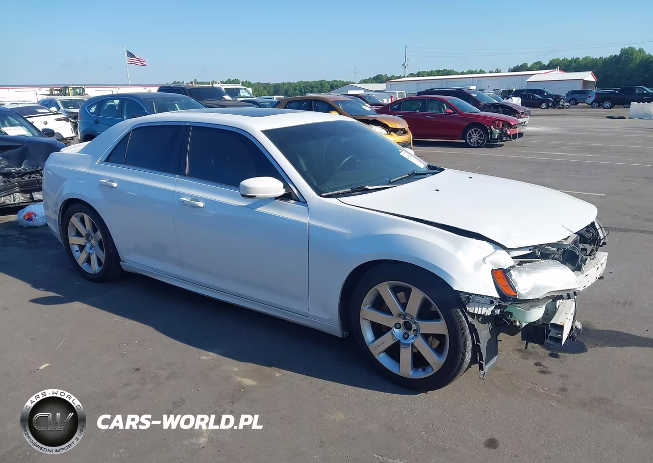 2012 Chrysler 300 Srt8 – zdjęcie 1 z 16