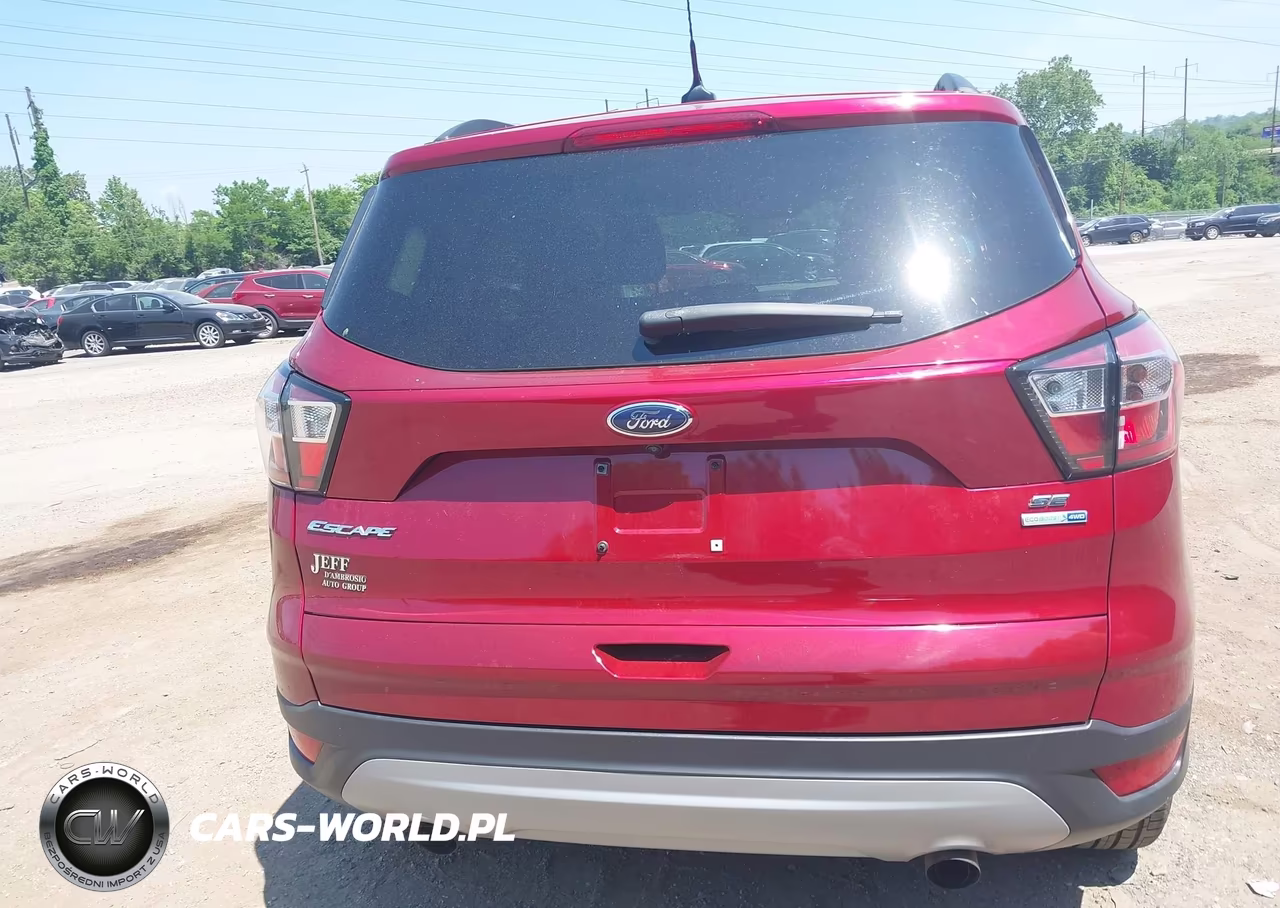 2018 Ford Escape Se VIN:1FMCU9GD0JUB58343 - 17