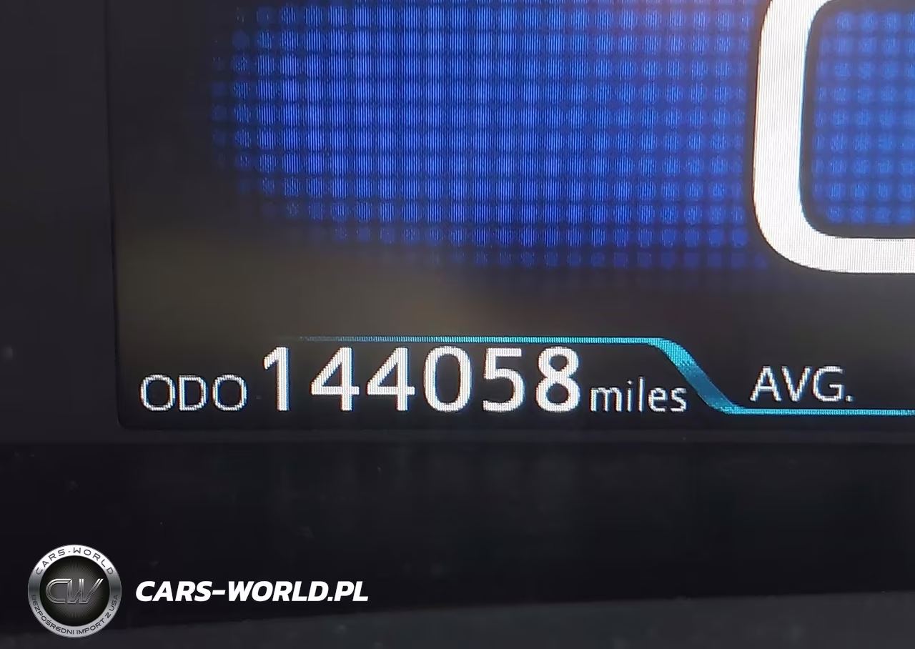 2020 Toyota Prius L Eco VIN:JTDKARFU9L3114117 - 15