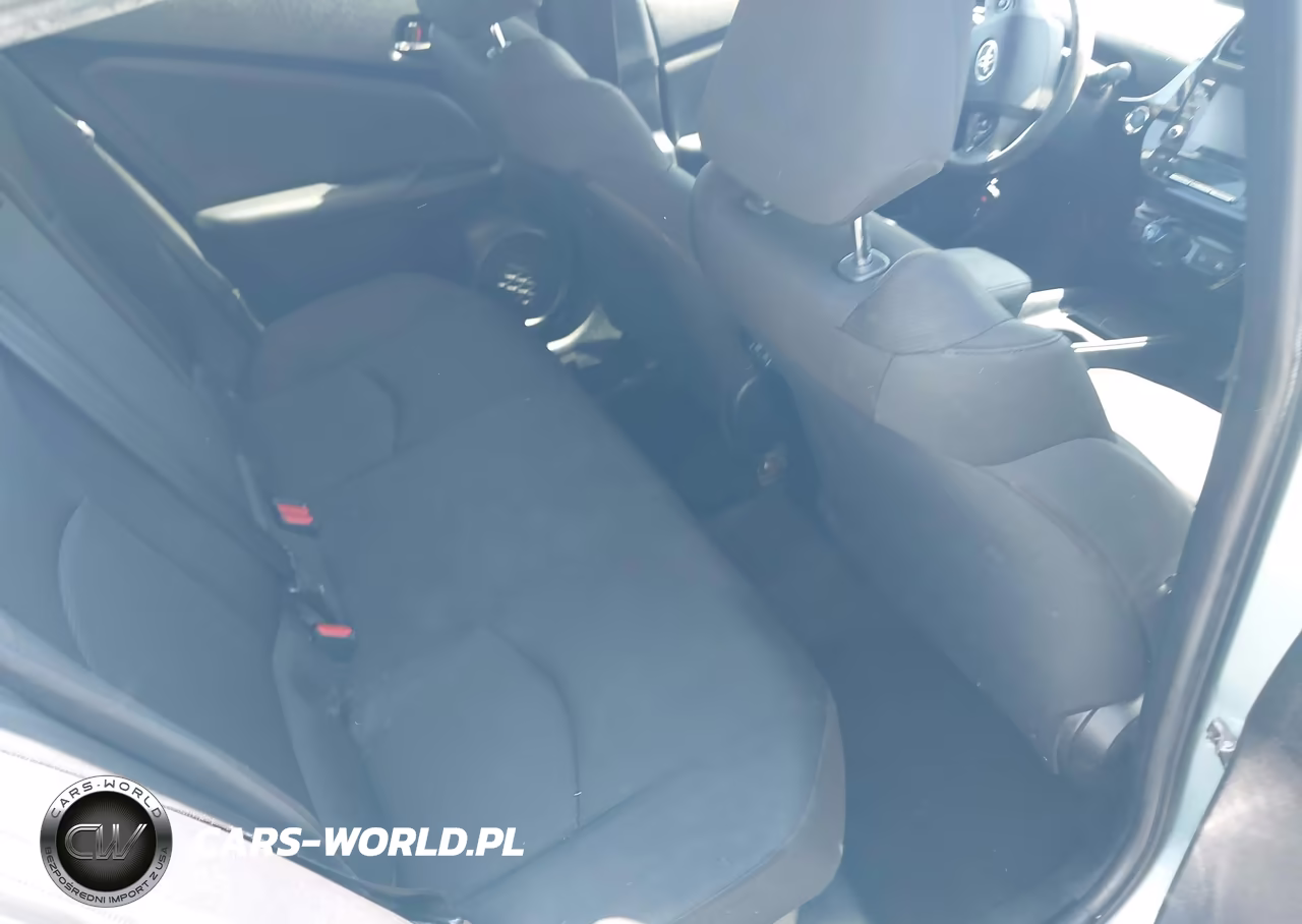 2020 Toyota Prius L Eco VIN:JTDKARFU9L3114117 - 8