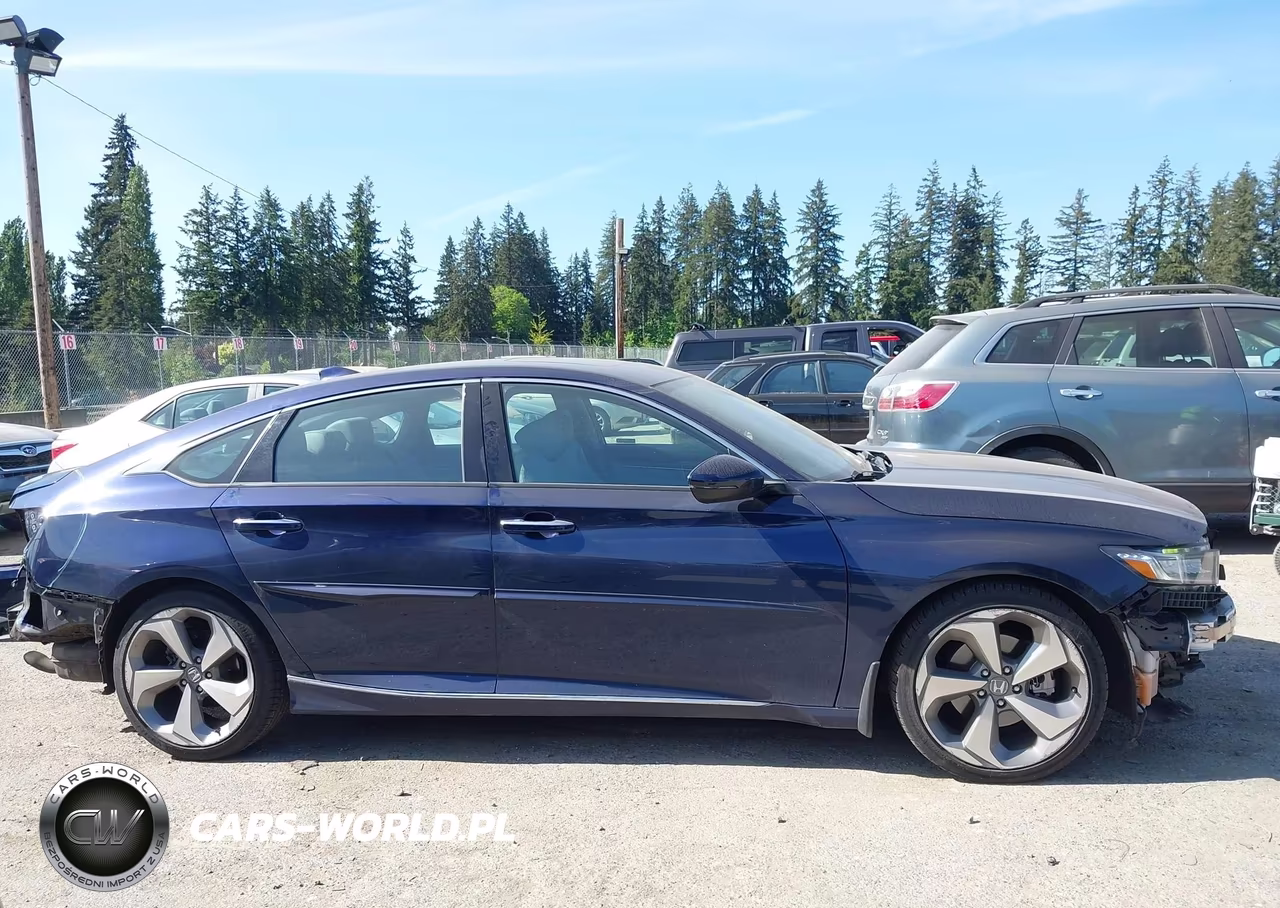 2018 Honda Accord Touring 2.0T VIN:1HGCV2F9XJA012735 - 14
