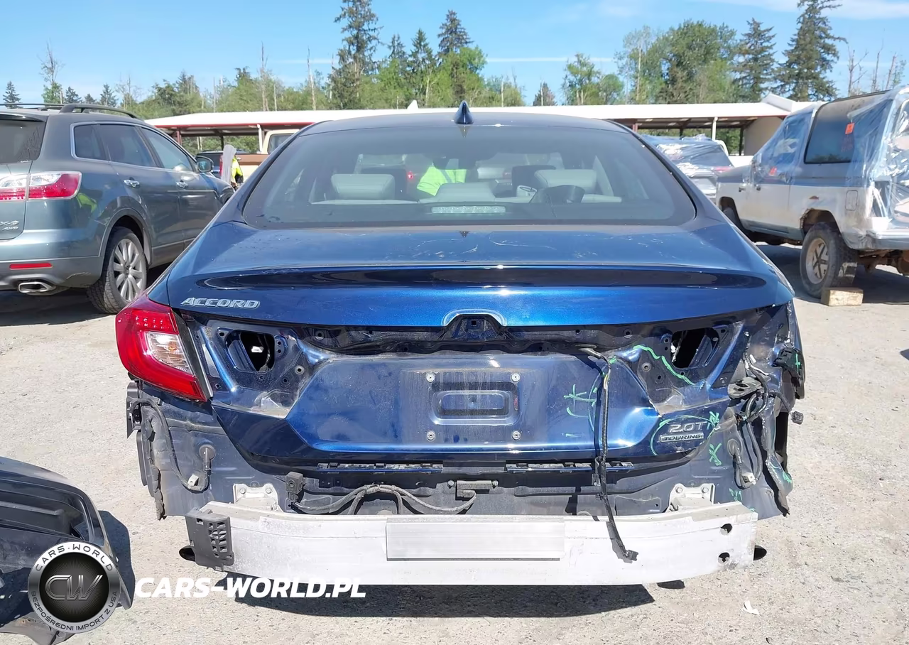 2018 Honda Accord Touring 2.0T VIN:1HGCV2F9XJA012735 - 17