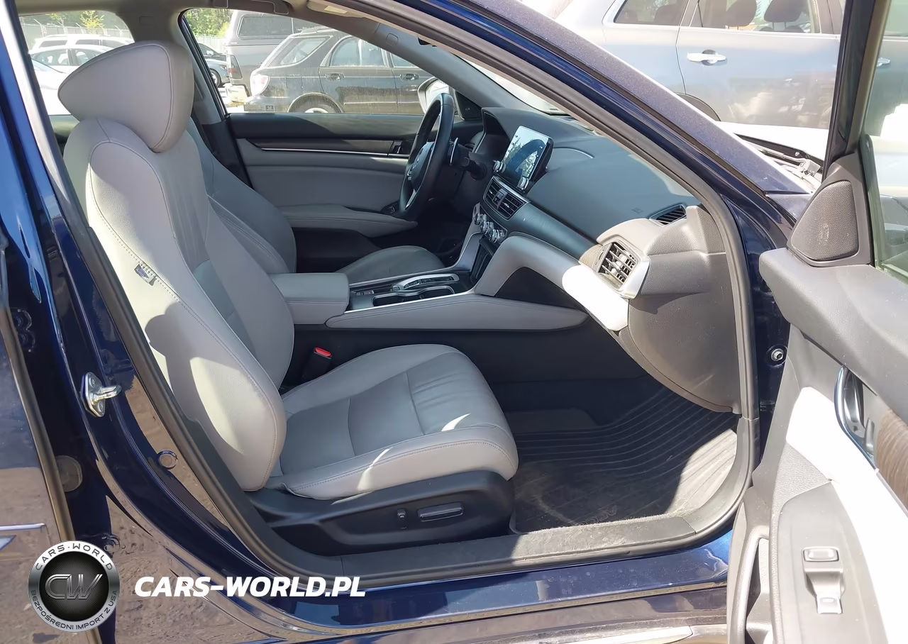 2018 Honda Accord Touring 2.0T VIN:1HGCV2F9XJA012735 - 5