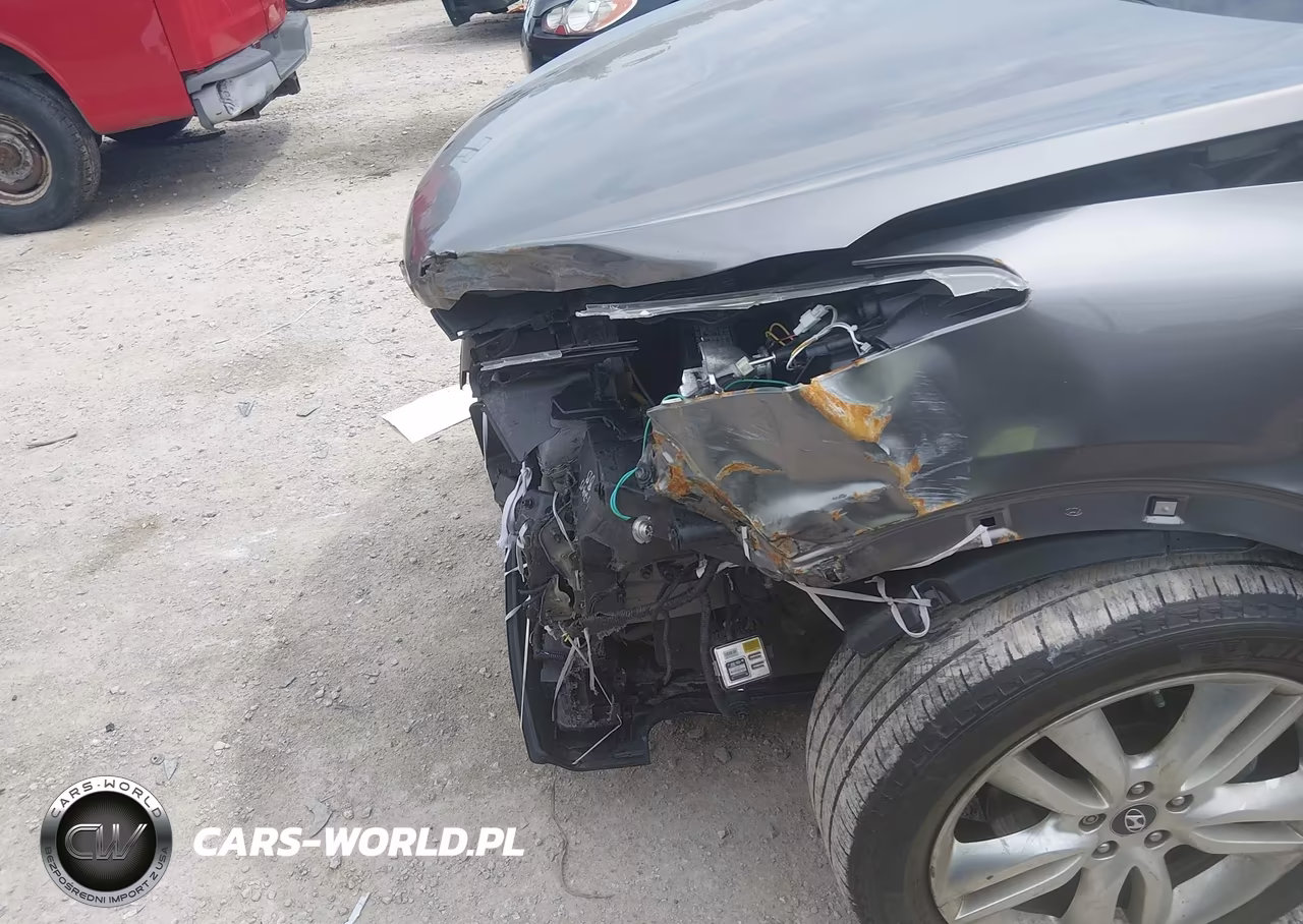2013 Hyundai Santa Fe Sport 2.0T VIN:5XYZU3LA0DG105008 - 13