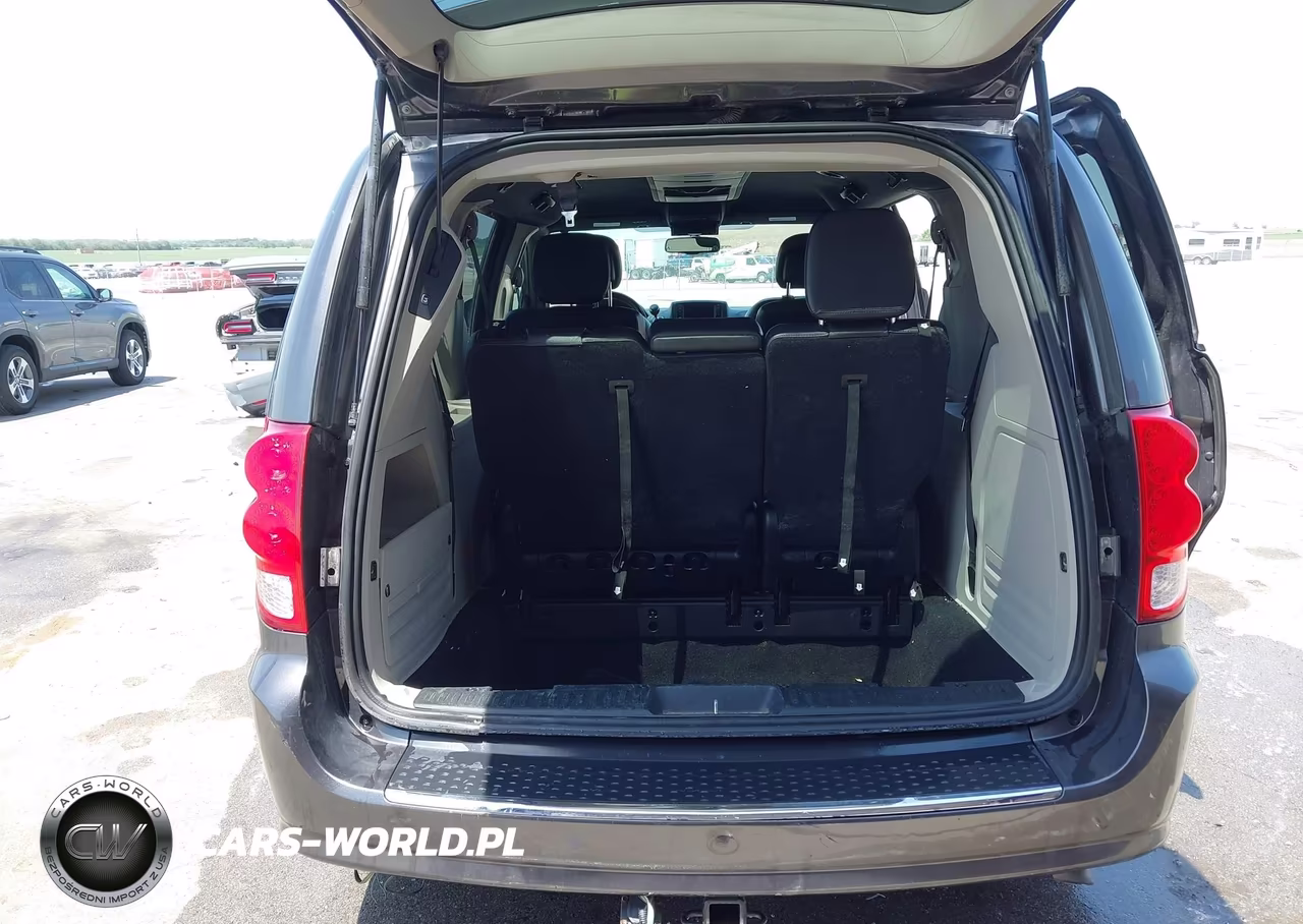 2016 Dodge Grand Caravan Sxt VIN:2C4RDGCG2GR359332 - 17