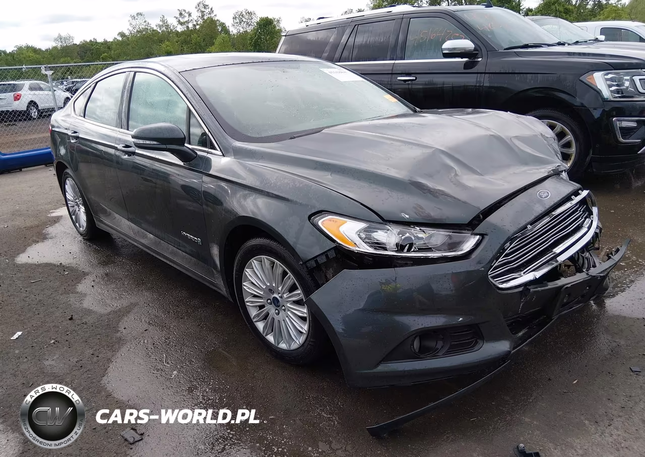 2015 Ford Fusion Hybrid Se – zdjęcie 1 z 16