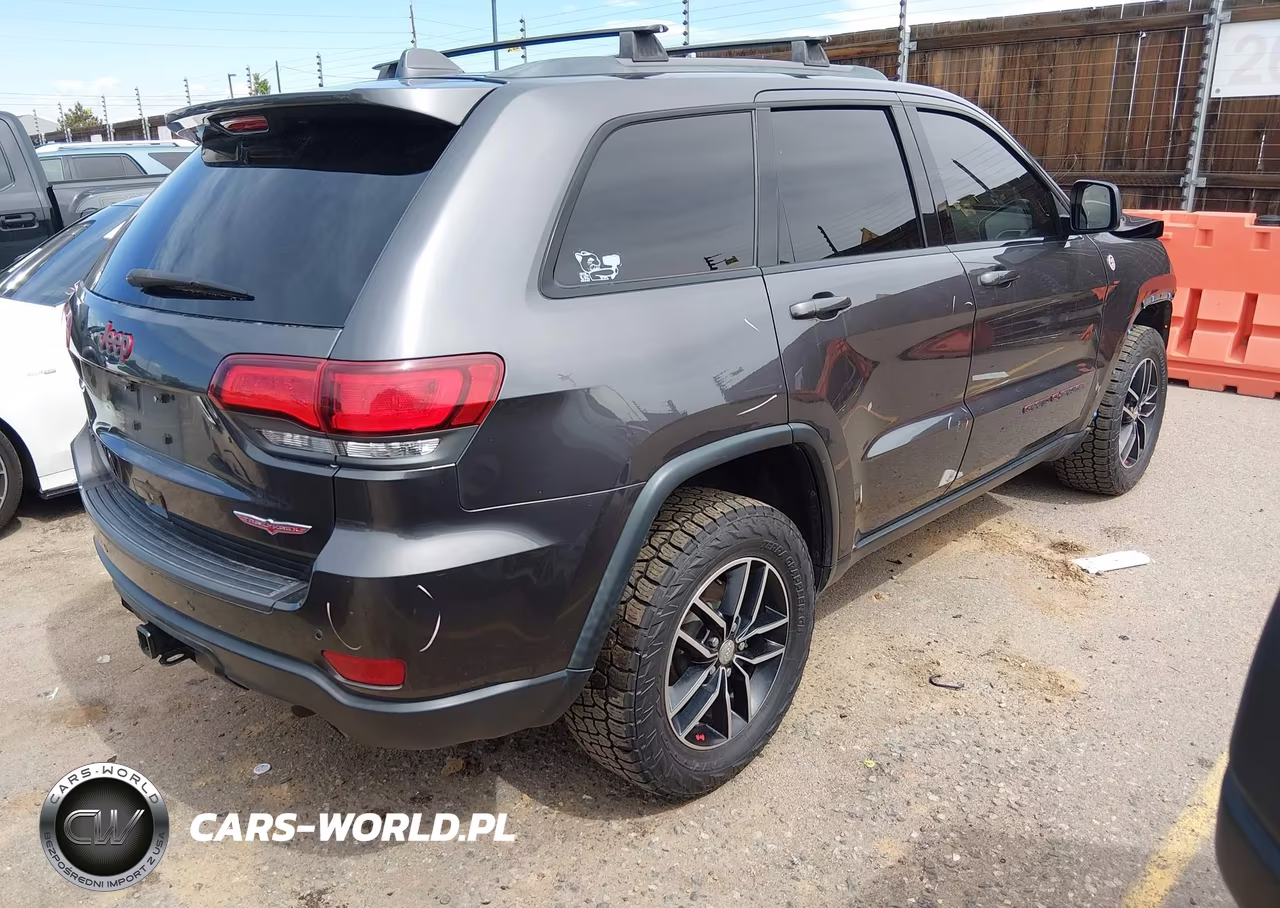 2018 Jeep Grand Cherokee Trailhawk 4X4 VIN:1C4RJFLG1JC207268 - 4