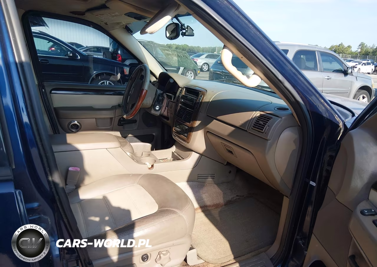 2004 Ford Explorer Eddie Bauer VIN:1FMZU74W04UB00323 - 5