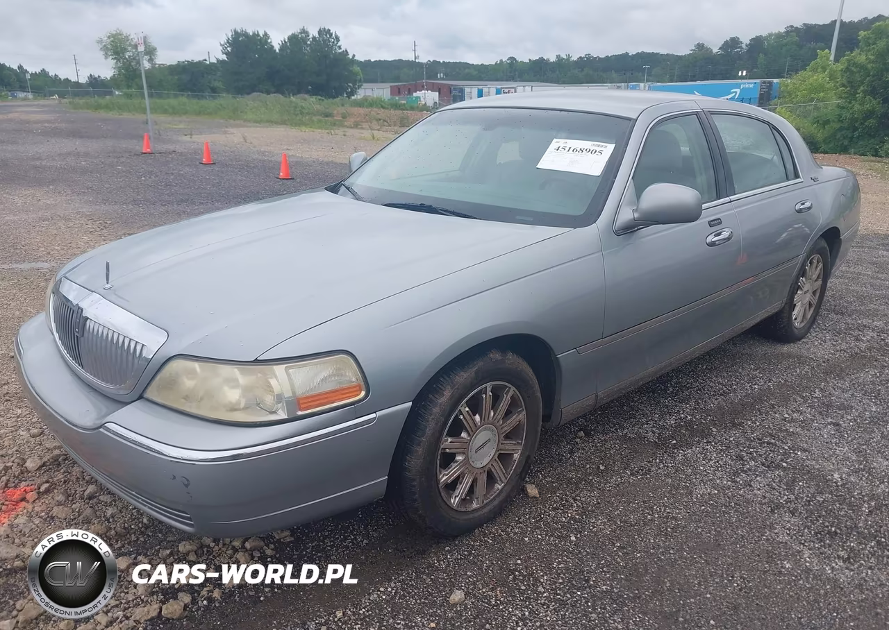 2006 Lincoln Town Car Signature Limited VIN:1LNHM82V26Y619235 - 2