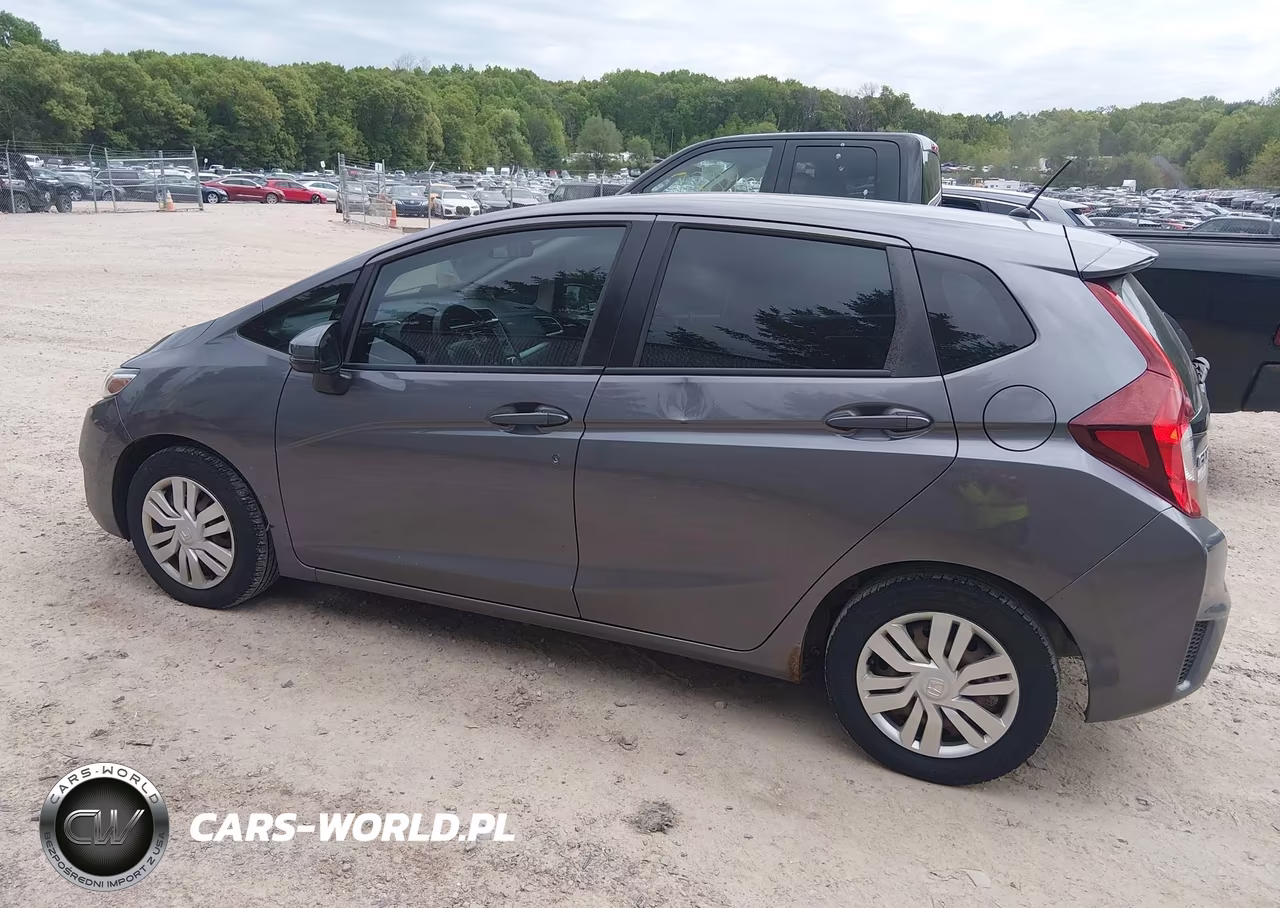 2015 Honda Fit Lx VIN:3HGGK5H51FM760483 - 15