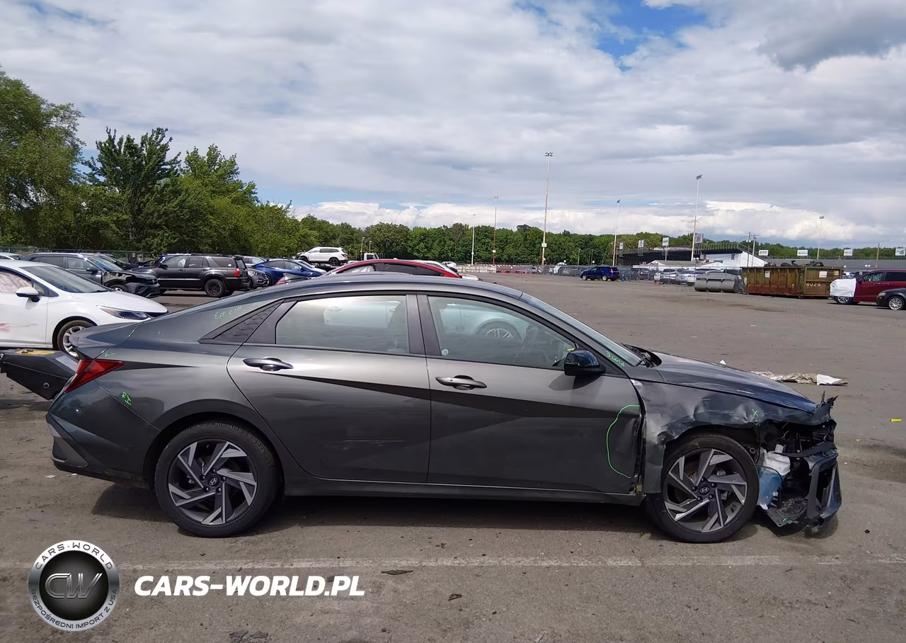 2025 Hyundai Elantra Sel Sport VIN:KMHLM4DG0SU034866 - 13