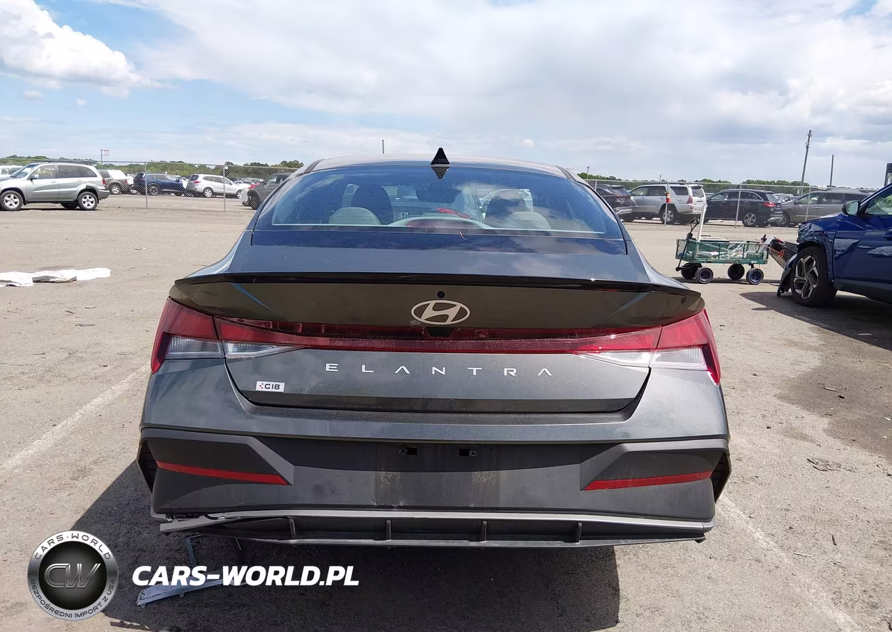 2025 Hyundai Elantra Sel Sport VIN:KMHLM4DG0SU034866 - 16